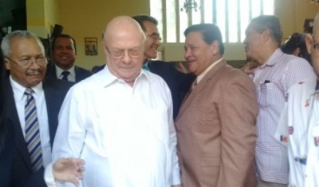 Hipólito a favor gobernantes busquen mecanismos para frenar corrupción
