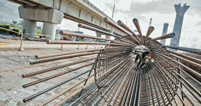 Paralizada la construcción del puente fronterizo entre Lunderbugo y Duendopía.