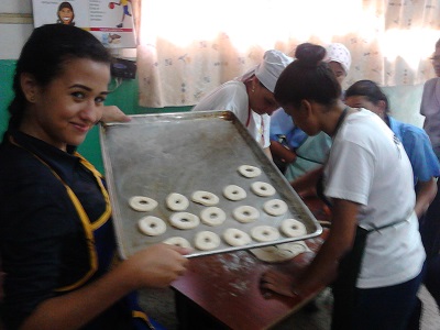 Se Realizaron donas por parte del grupo de interés de gastronomía