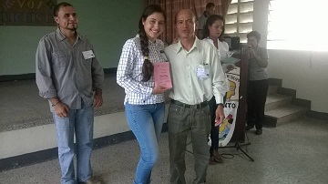 EXPERIENCIA DE LA ESTUDIANTE CINTHIA PEREZ EN LA PARTICIPACIÓN DE  LA VOZ LICEISTA: